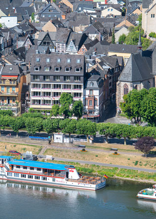 Hotel Außenansicht Vogelperspektive